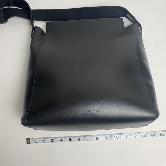 Everlane Form Bag Black Leather Crossbody Bag Minimalist Structured - Picture 11 of 12